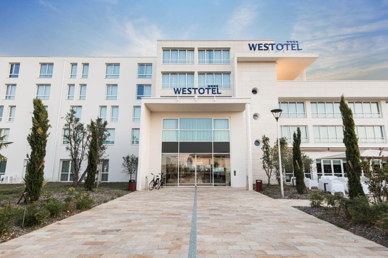 Westotel Tours Val De Loire La Ville-aux-Dames Eksteriør bilde